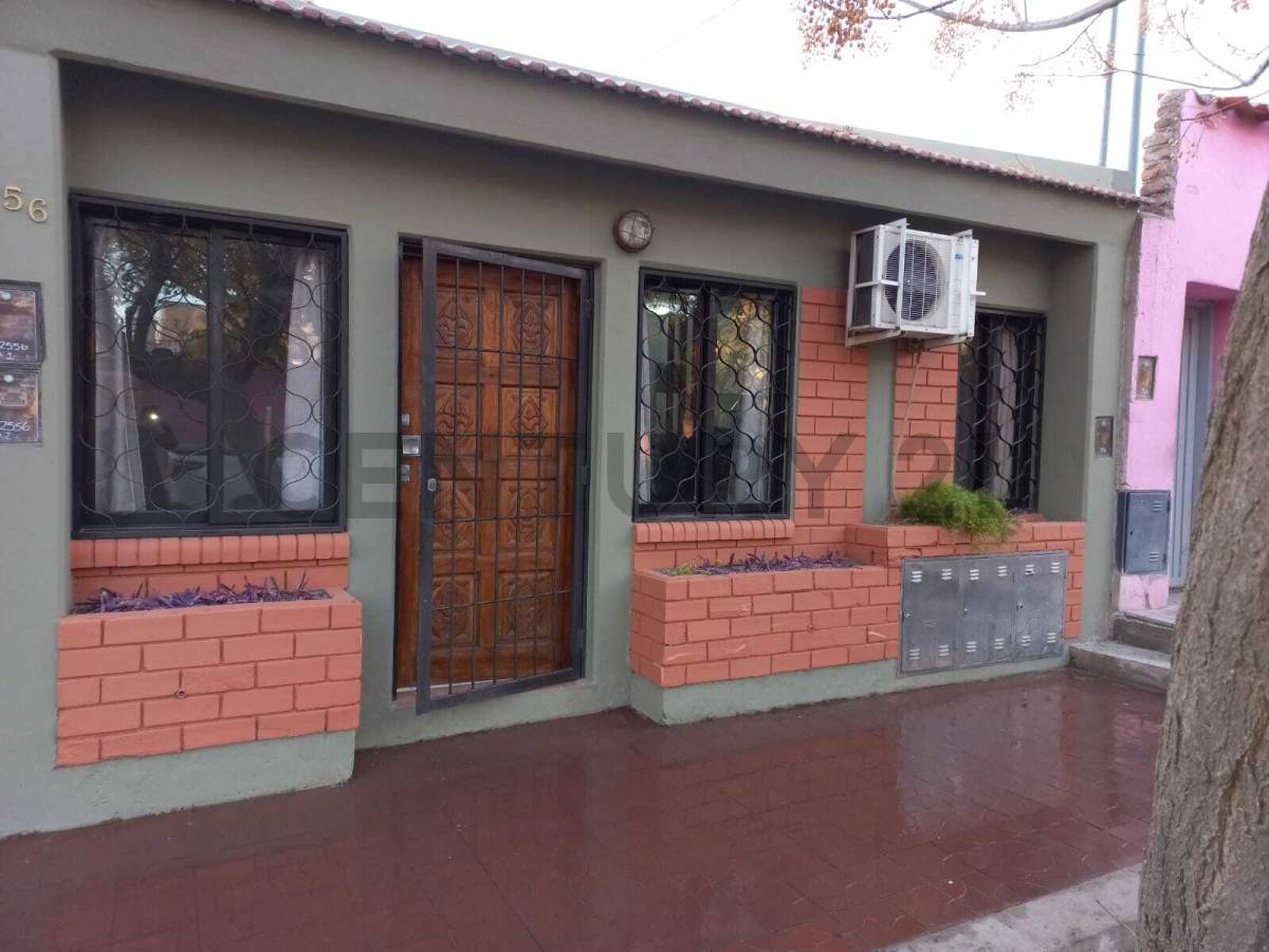 Casa en Venta en Guaymallen, Mendoza