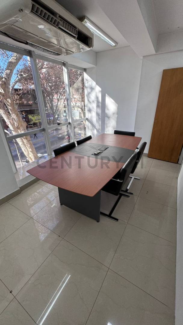 Oficina en Alquiler en Capital, Mendoza