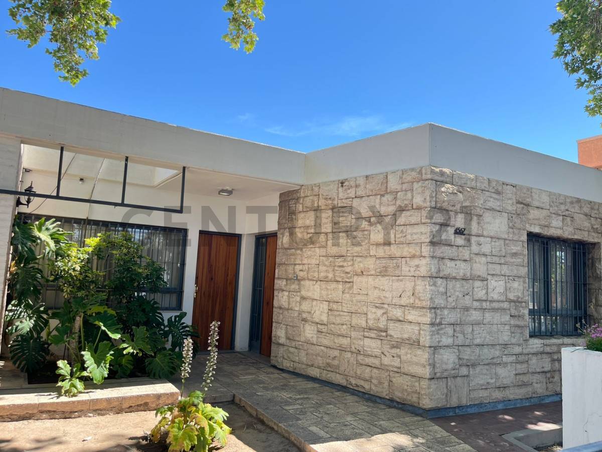 Casa en Venta en Rivadavia, San Juan