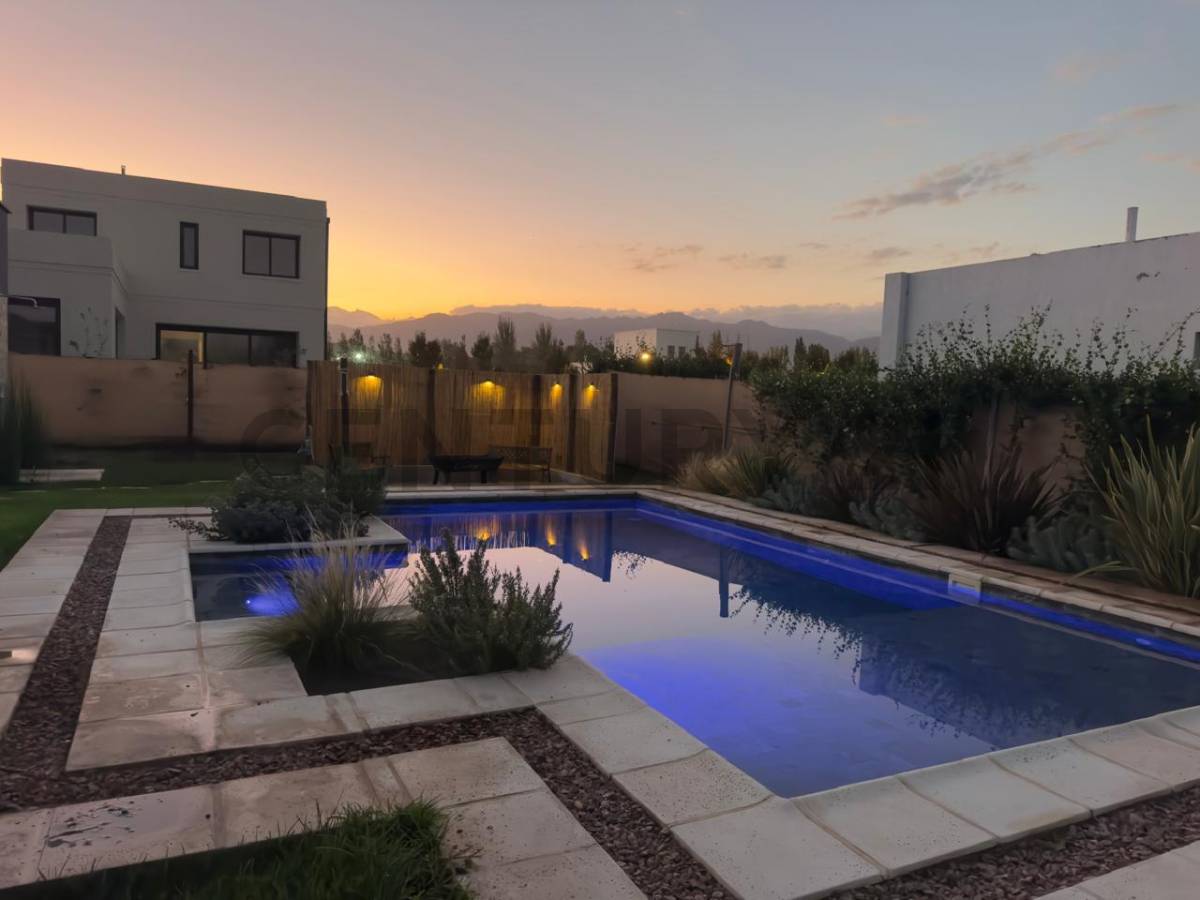 Casa en Venta en Lujan de Cuyo, Mendoza