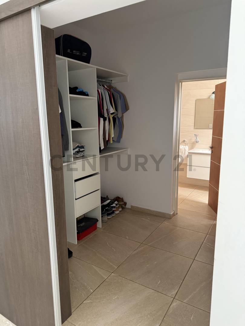 Oficina en Venta en Rivadavia, San Juan