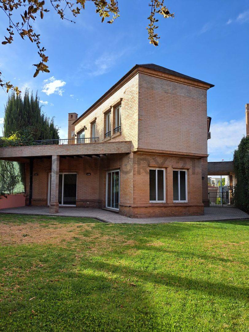 Casa en Alquiler en Godoy Cruz, Mendoza