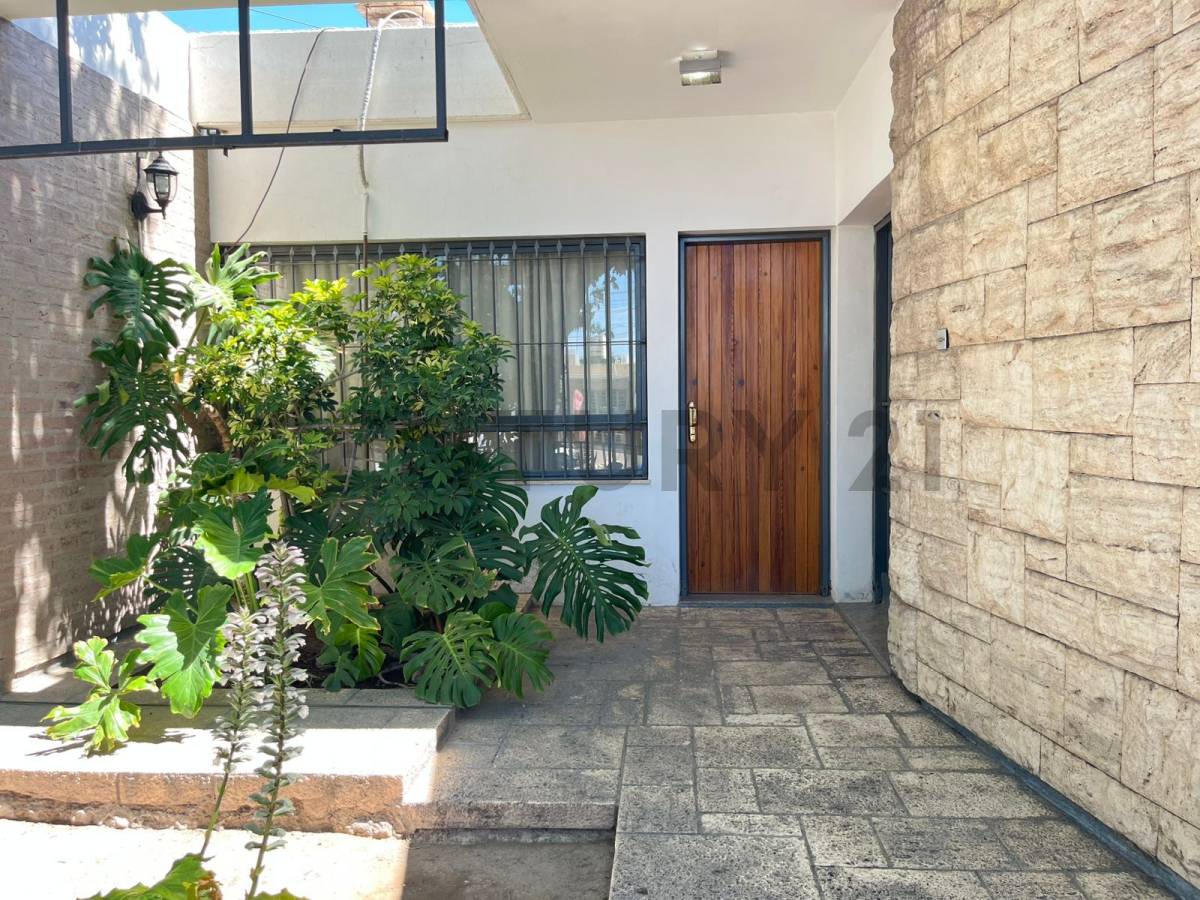 Casa en Venta en Rivadavia, San Juan