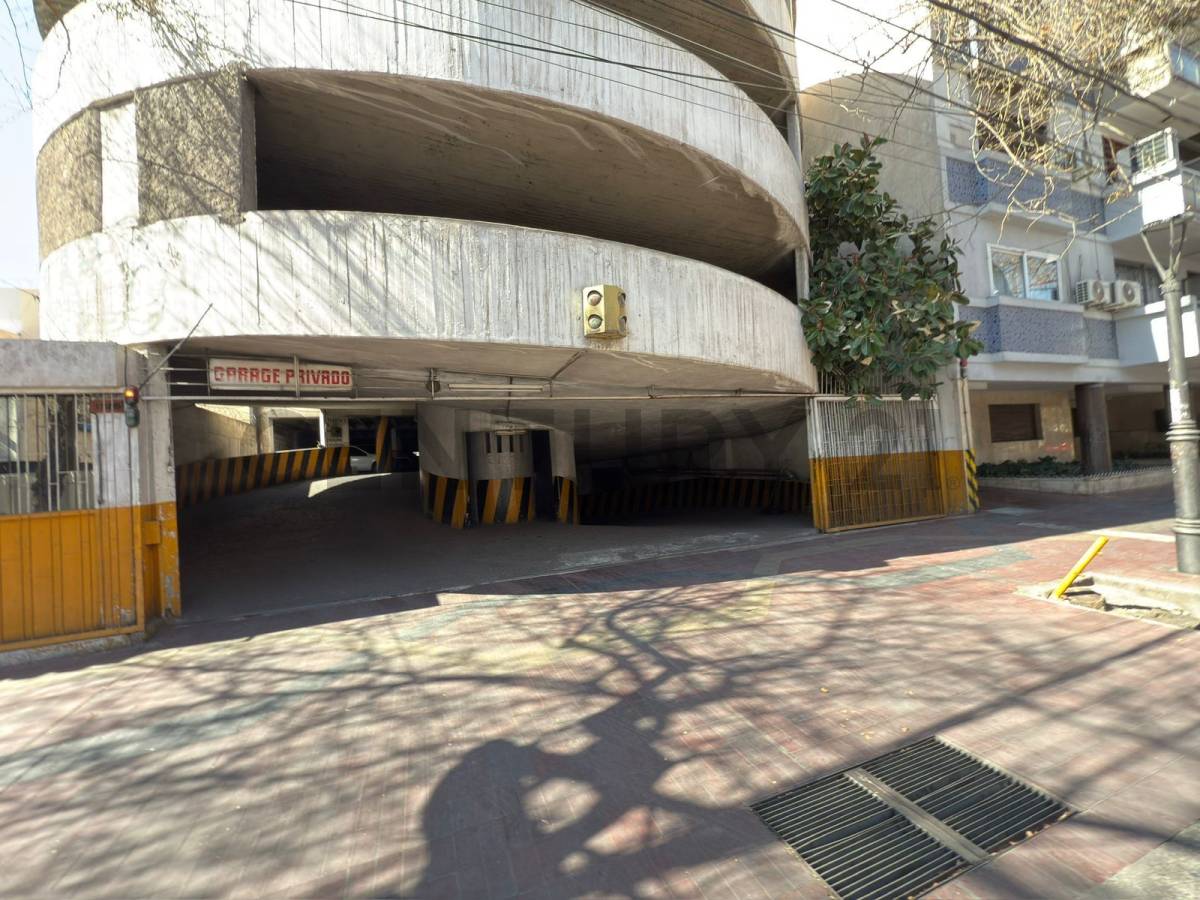 Cochera en Venta en Capital, Mendoza