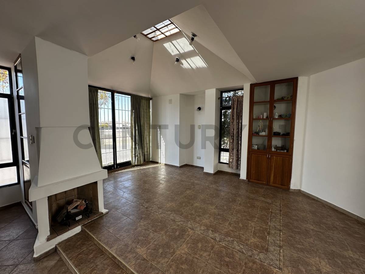 Oficina en Alquiler en Guaymallen, Mendoza