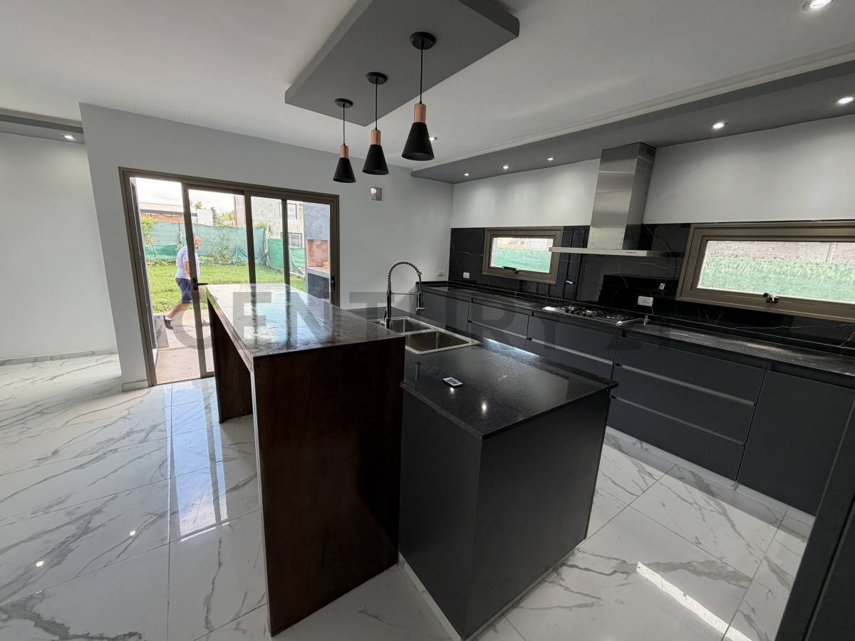 Casa en Venta en Guaymallen, Mendoza