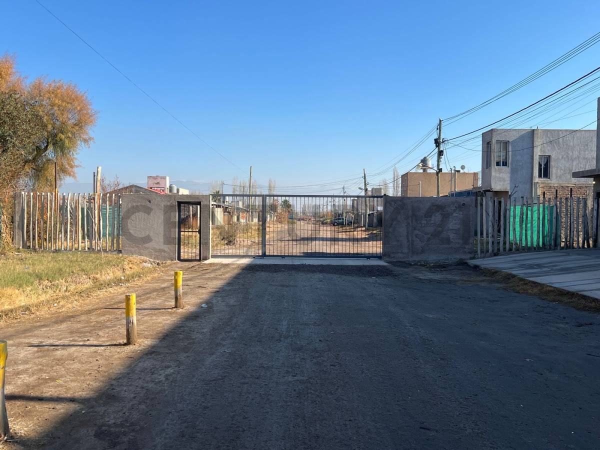 Casa en Venta en Guaymallen, Mendoza