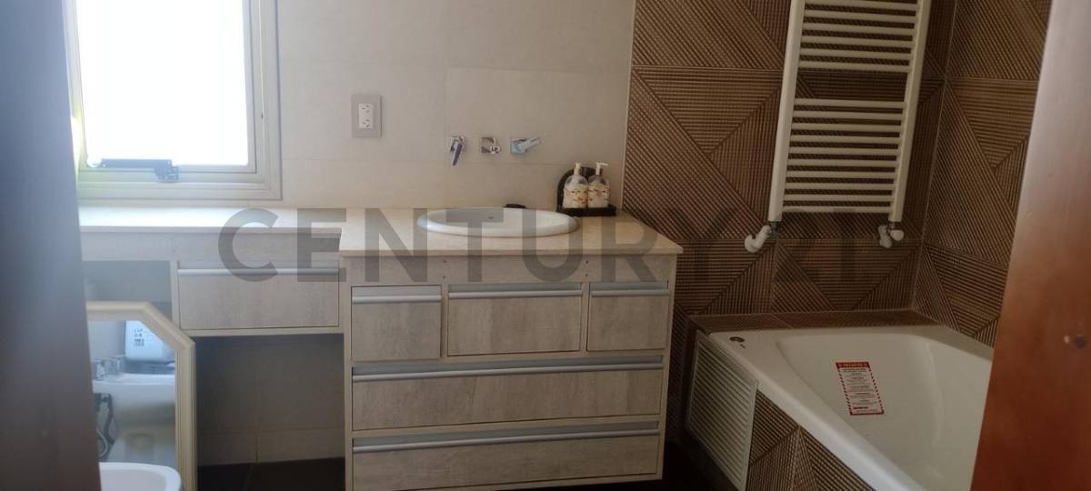 Casa en Venta en Guaymallen, Mendoza