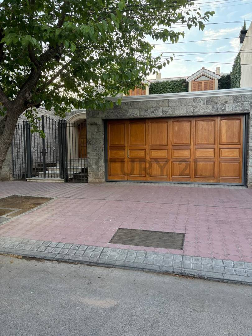 Casa en Venta en Capital, Mendoza