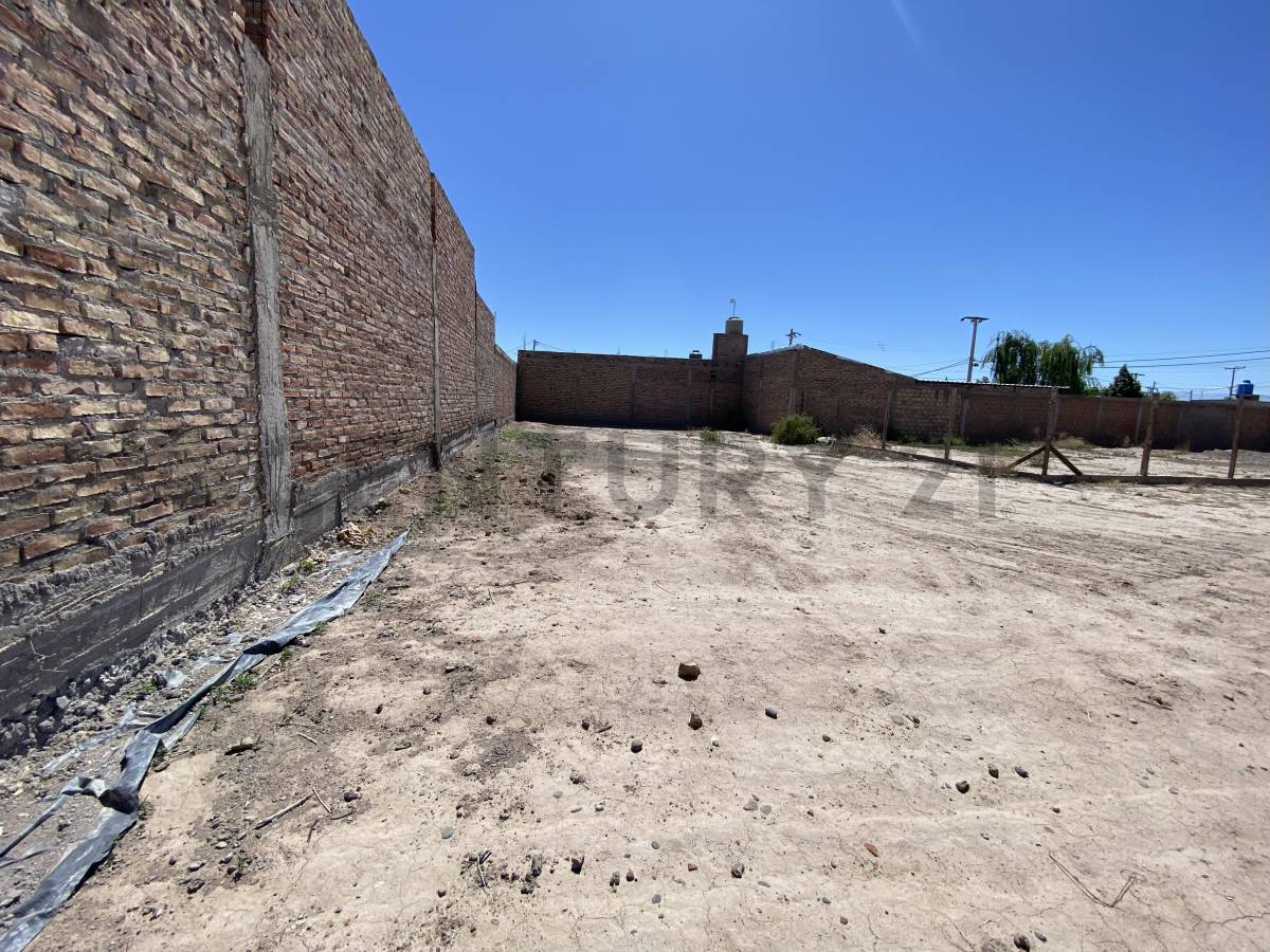 Terreno en Venta en Villa Santa Lucia, San Juan