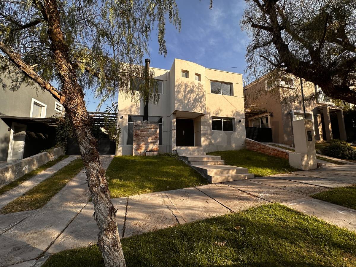 Casa en Venta en Capital, Mendoza