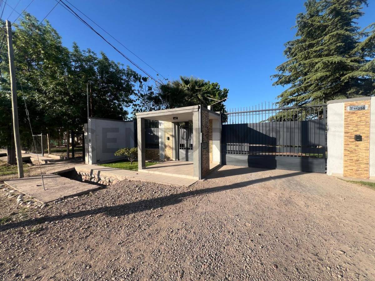 Casa en Venta en Guaymallen, Mendoza