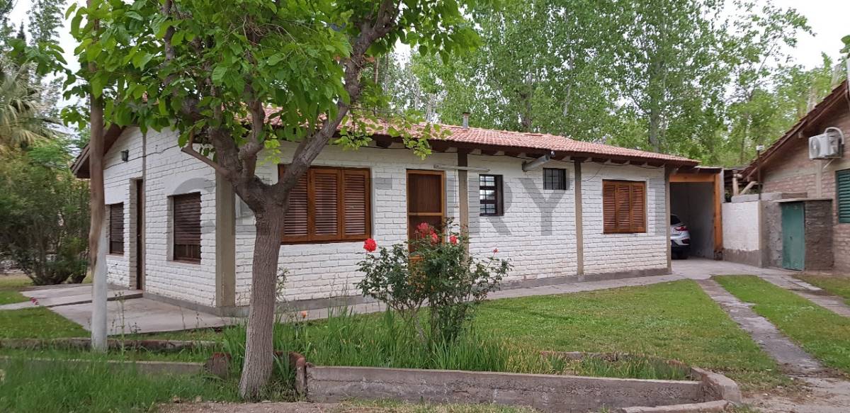Casa en Venta en Ullum, San Juan