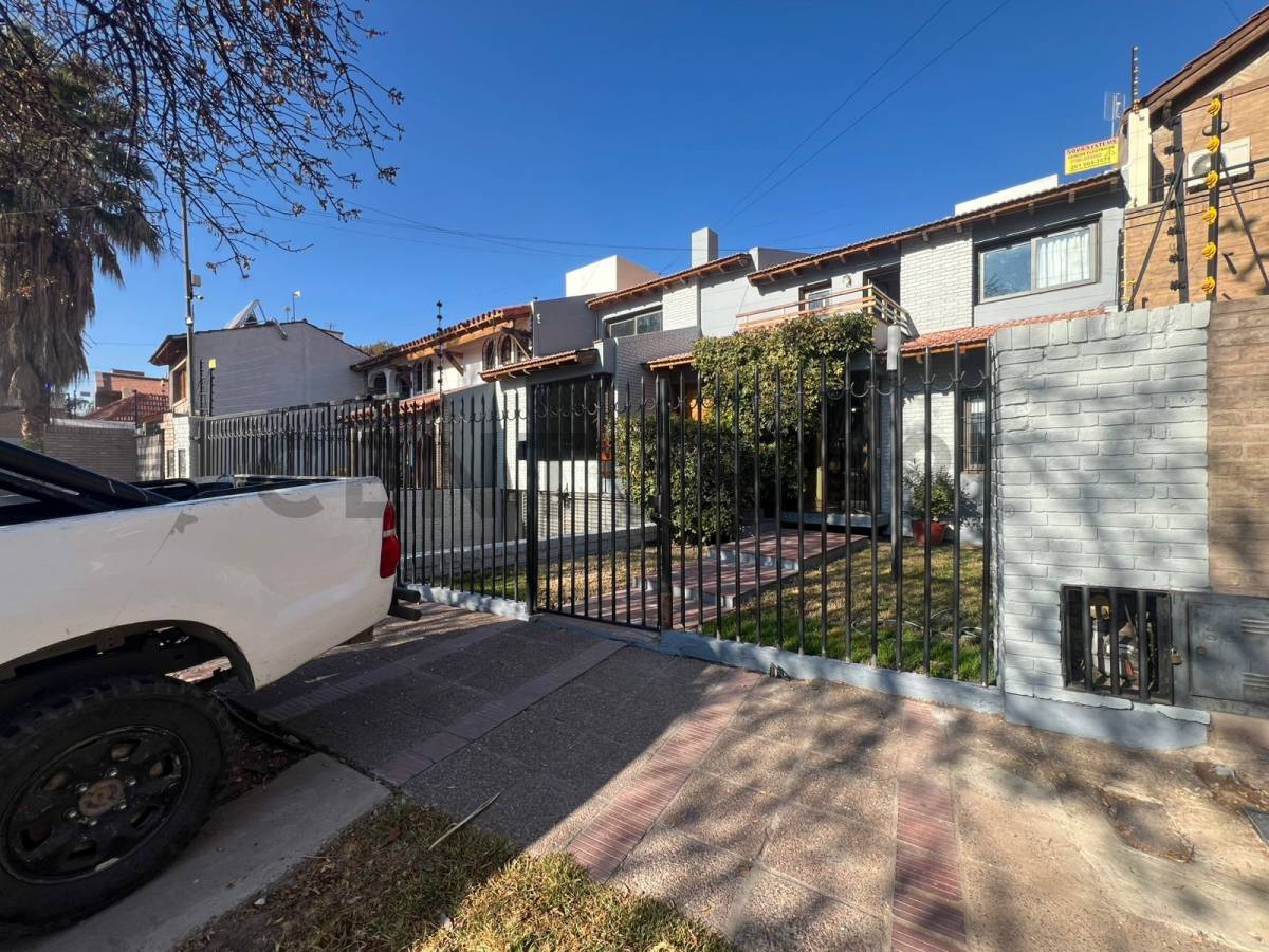 Casa en Venta en Guaymallen, Mendoza