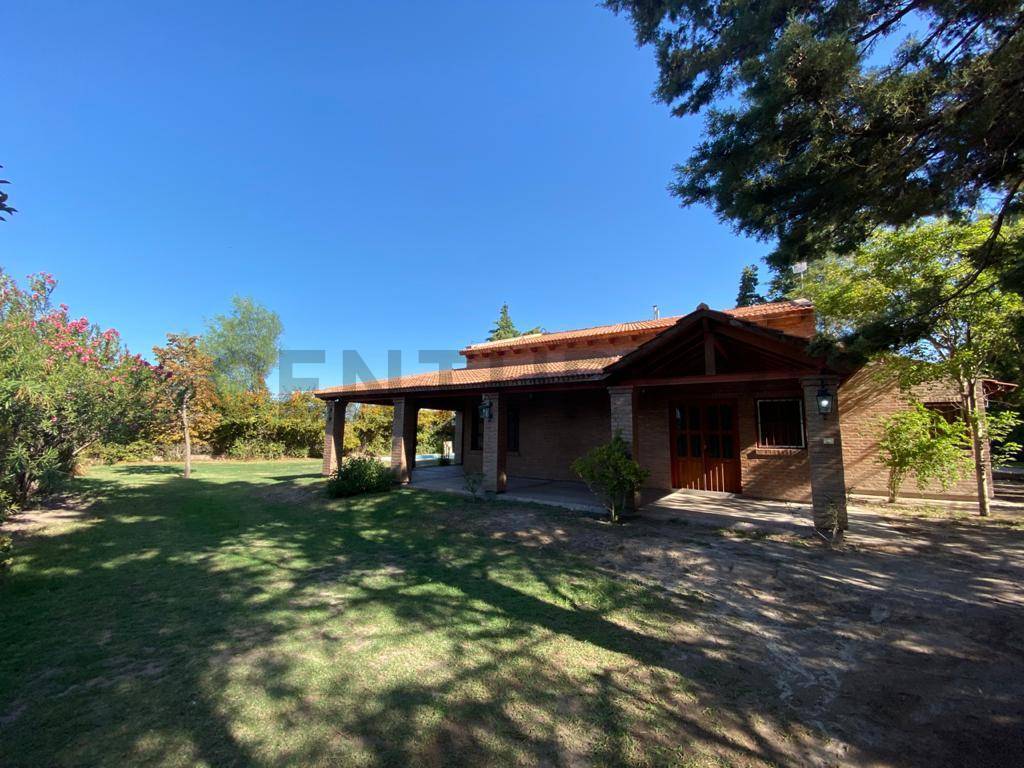 Casa Quinta en Venta en Pocito, San Juan