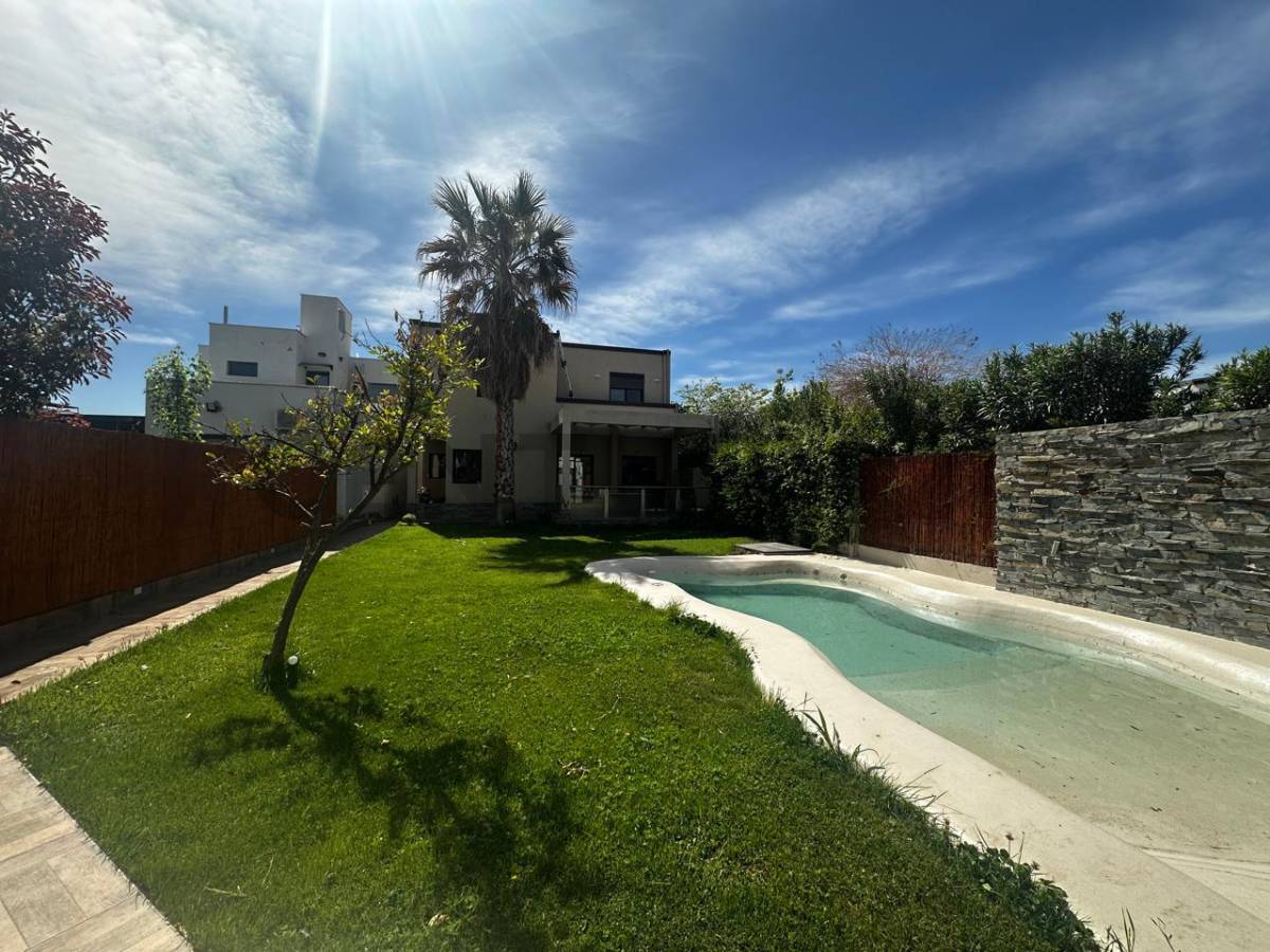 Casa en Venta en Maipu, Mendoza