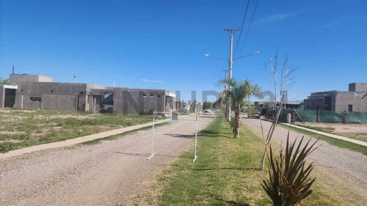 Terreno en Venta en Villa Santa Lucia, San Juan