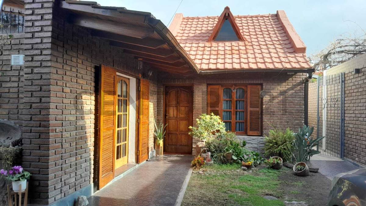 Casa en Venta en Guaymallen, Mendoza