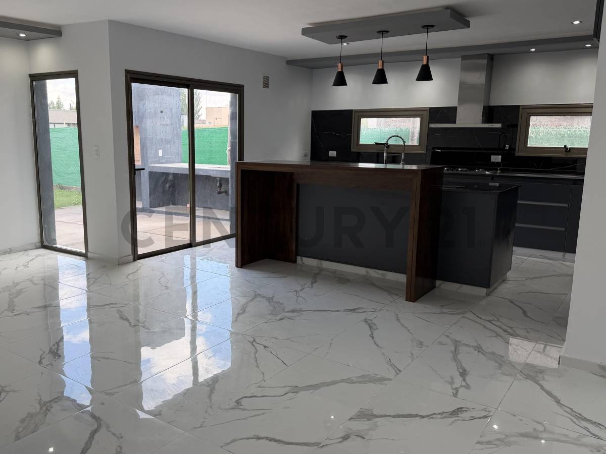 Casa en Venta en Guaymallen, Mendoza