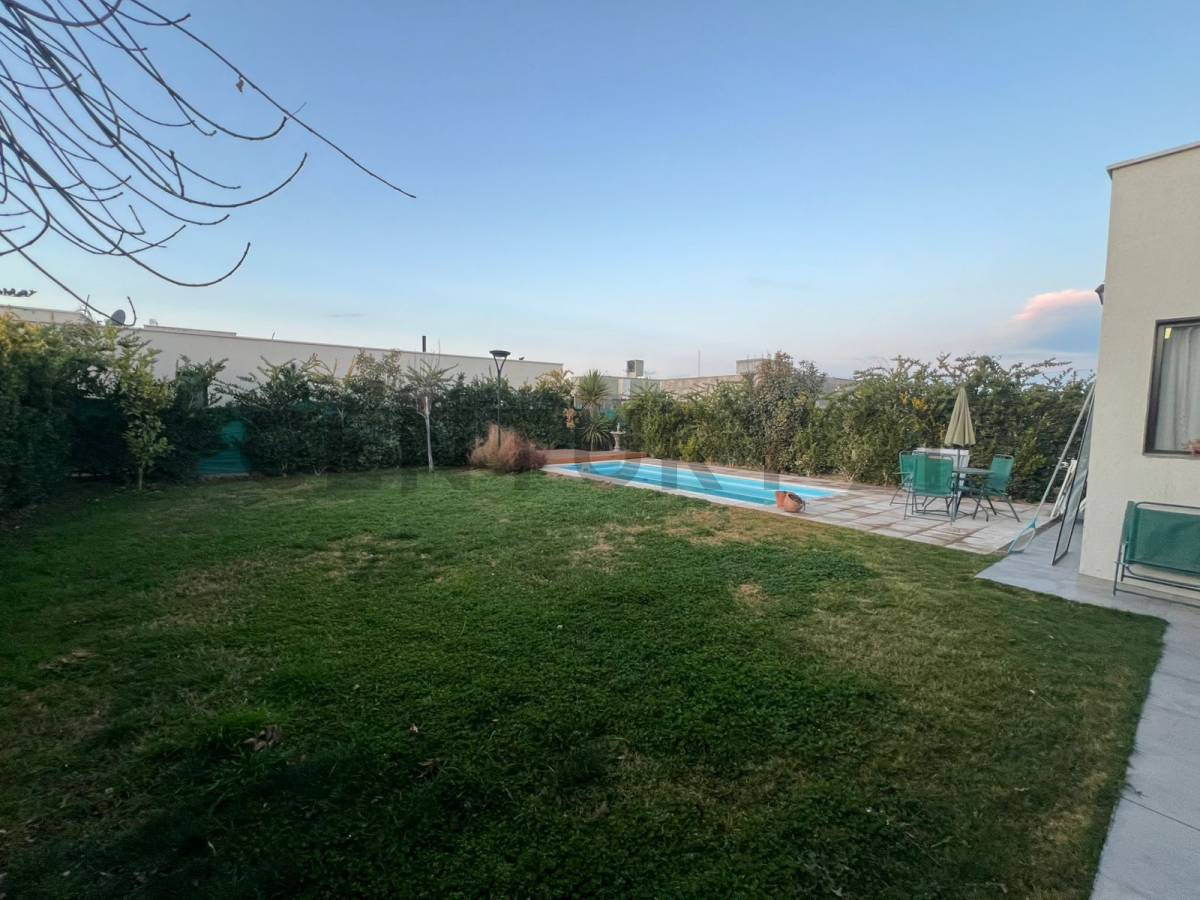 Casa en Venta en Guaymallen, Mendoza