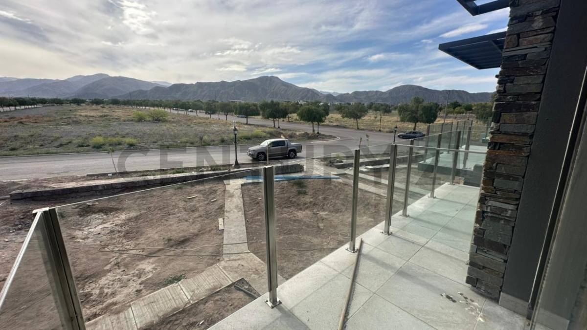 Casa en Venta en Las Heras, Mendoza