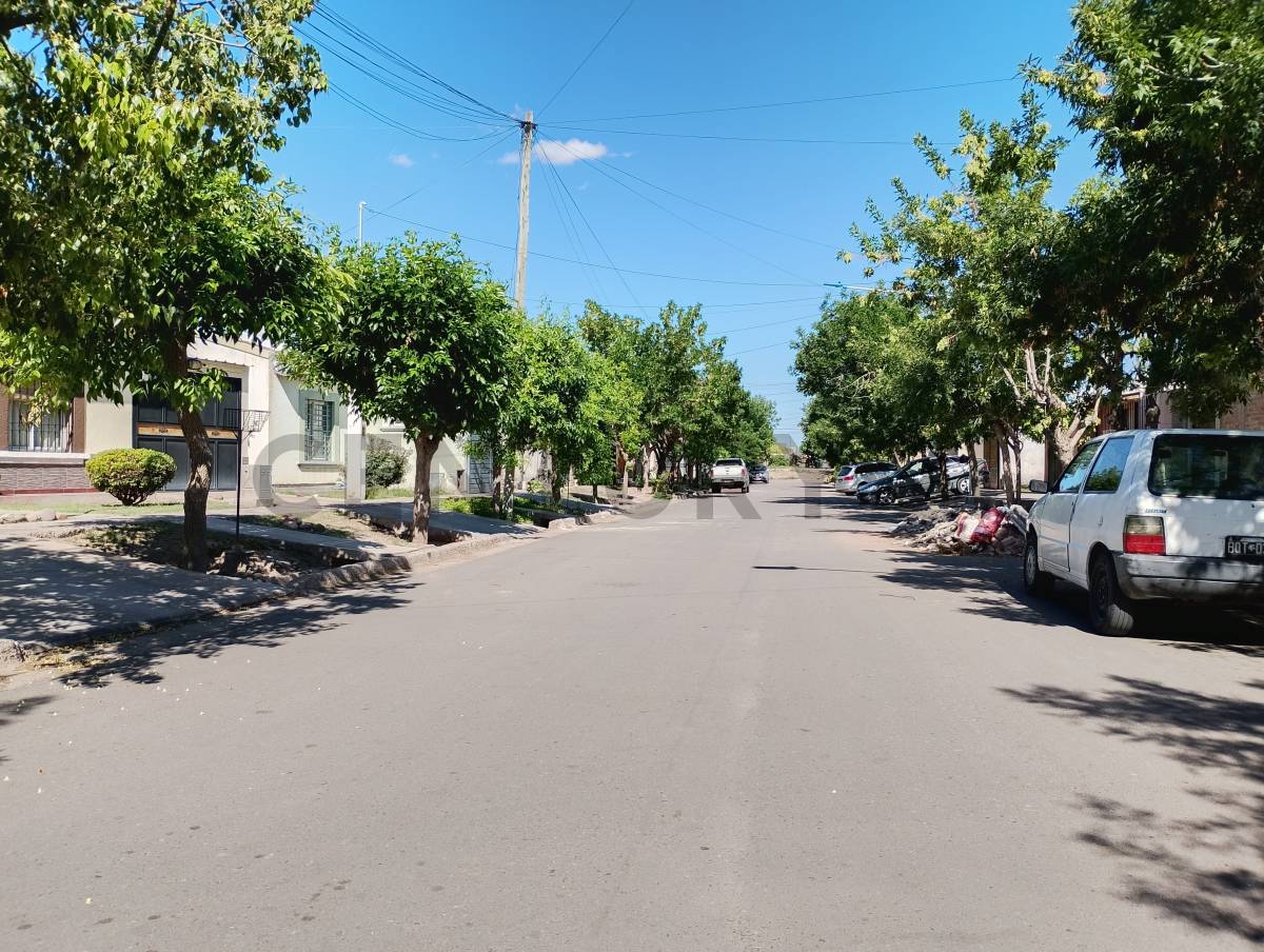 Casa en Venta en San Martin, Mendoza