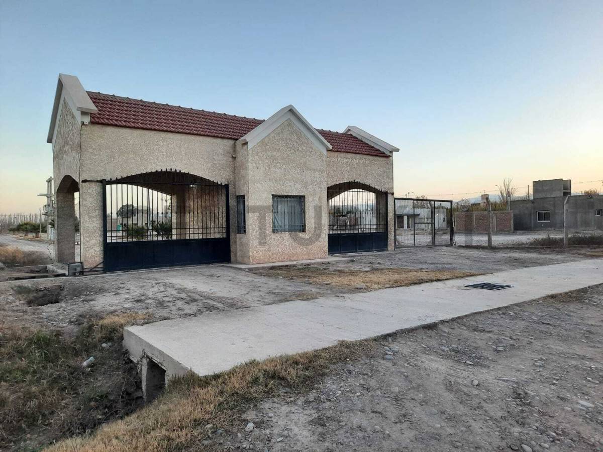 Terreno en Venta en Villa Santa Lucia, San Juan