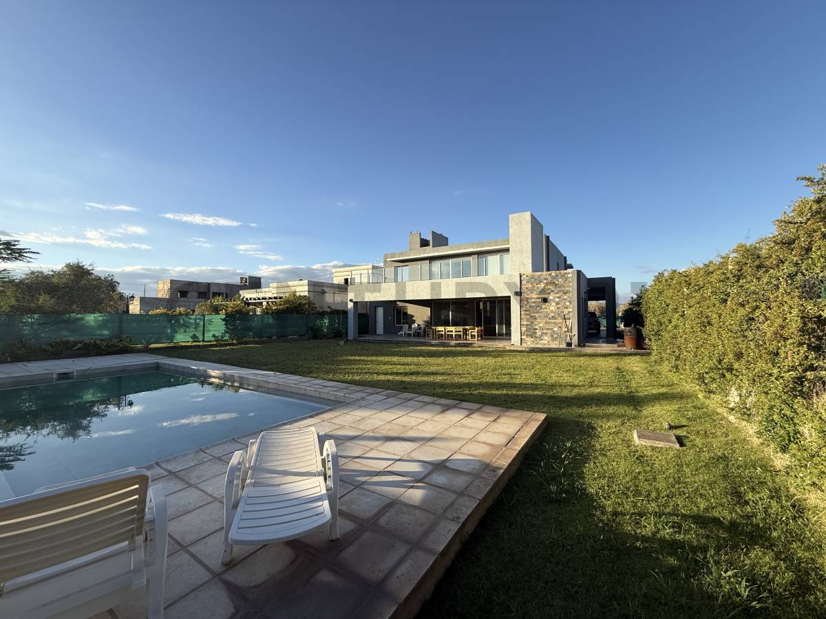 Casa en Venta en Rivadavia, San Juan