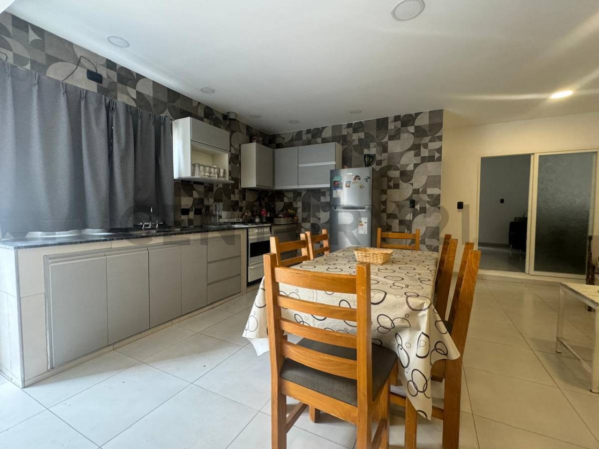 Casa en Venta en Guaymallen, Mendoza