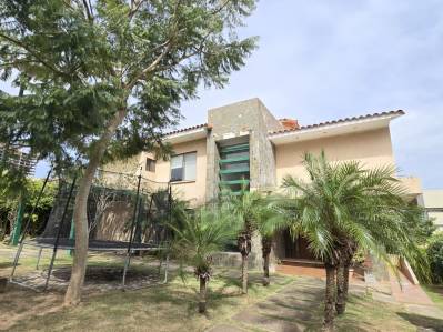 casa-en-condominio en venta