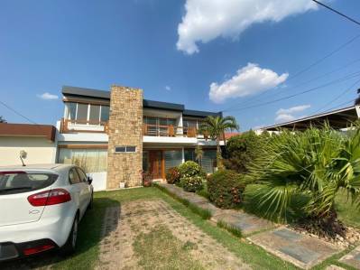 casa-en-condominio en venta