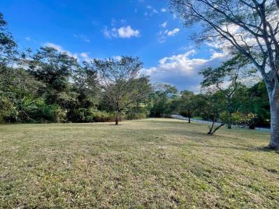 VENTA DE LOTE DE 3,071.74 m² EN OROTINA – CONDOMINIO QUINTAS CASA DE CAMPO