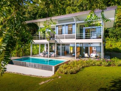 Santuario privado con vista al océano sobre la emblemática Cola de Ballena de Uvita