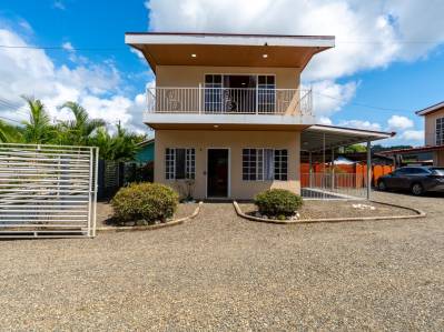 Spacious 3-Bedroom Apartment in Uvita – Close to Beaches, Shops and Clinics