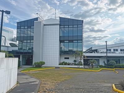 BUILDING FOR RENT – TWO FLOORS, 1,200 m² – LLORENTE, TIBÁS