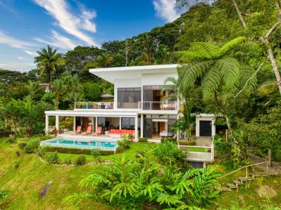 Increíble casa de lujo con vista a la cola de ballena