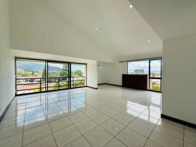 Sale of house in San Rafael,  Escazú