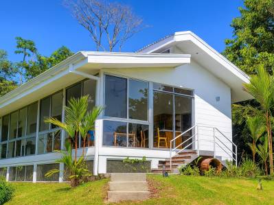 Finca privada aislada con vista al mar en Toucan Valley con cuatro lotes