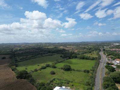 TERRENO EN VENTA EN LOS SANTOS, FRENTE A CARRETERA NACIONAL