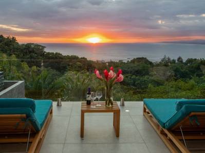 Villa de lujo en comunidad cerrada La Reserva, Manuel Antonio,