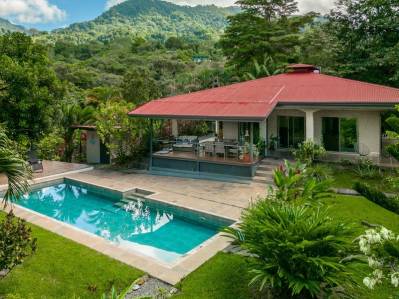 Hermosa y tranquila casa con casita en Pristine Jungle