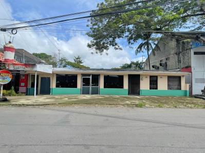 COMMERCIAL PREMISES AND APARTMENT FOR SALE IN EL ROBLE DE PUNTARENAS