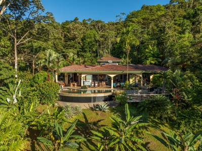 Ocean View Estate with Casita