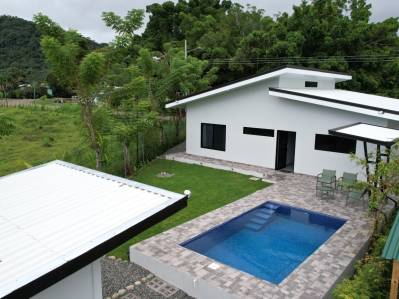 Casa nueva a estrenar en venta en Coronado, 2 habitaciones, 2 baños y piscina grande