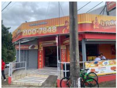 ¡Oportunidad de inversión en Santa Cecilia de Heredia! Terreno con local comercial y 2 apartamentos.