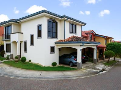 🏡 House for Sale – Puebla Real Gated Community, San Pablo de Heredia