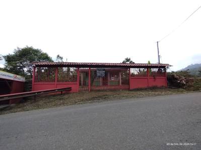 🏡 Casa en venta cerca de Platanillo, Turrialba. ₡27.000.000  📲8830 4140  Century 21 La Campiña