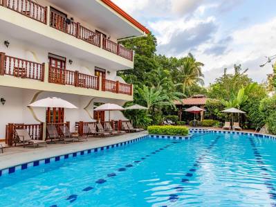 Hotel frente al mar con excepcional potencial para desarrollo de condominios – Jacó, Costa Rica