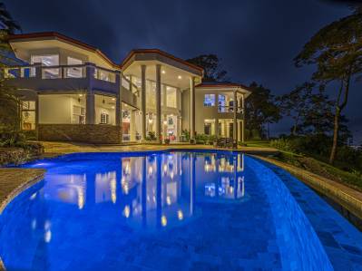5 Bedroom Grand Estate, Guest House, SPECTACULAR VIEWS!!