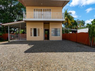 Spacious 3-Bedroom Apartment in Uvita – Close to Beaches, Shops and Clinics